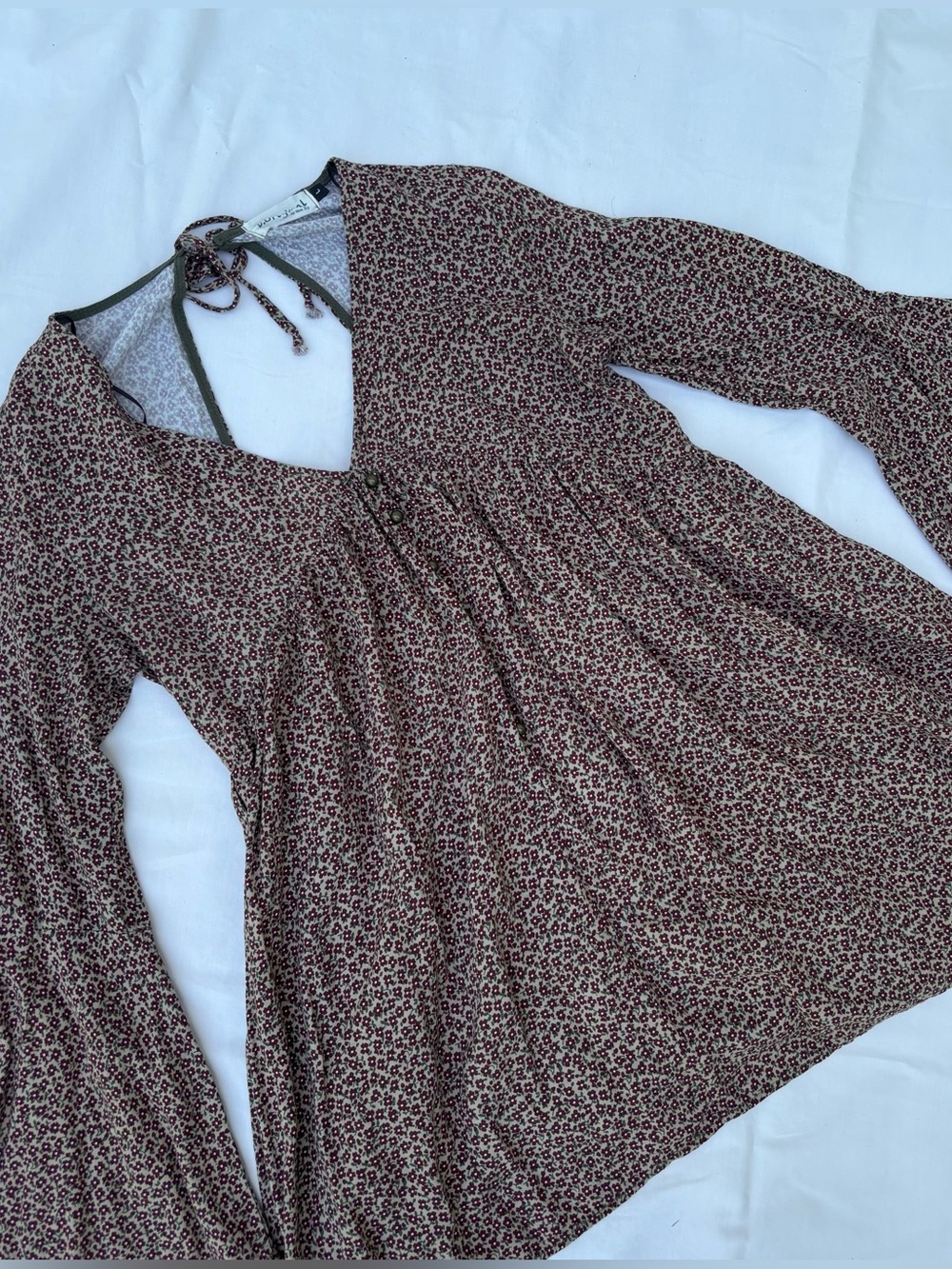 Floral Babydoll Bell-Sleeved Dress